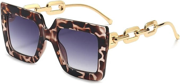 Trendy Oversized Square Sunglasses for Women, Retro Womens Luxury Large Sun Glasses UV400 Protection (Black/Grey)